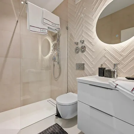 Stuttgart Lux Living - Stilvolles Wohnen Im Zentrum Esterno foto