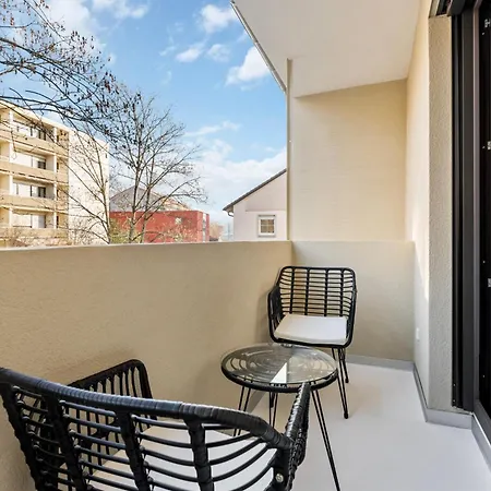 Stuttgart Lux Living - Stilvolles Wohnen Im Zentrum Esterno foto