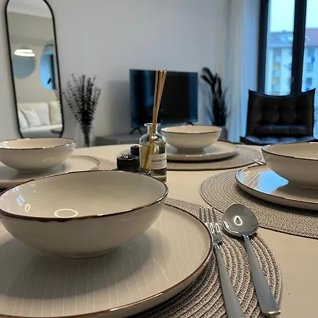 Stuttgart Lux Living - Stilvolles Wohnen Im Zentrum Esterno foto