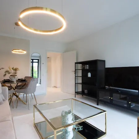 Stuttgart Lux Living - Stilvolles Wohnen Im Zentrum Esterno foto