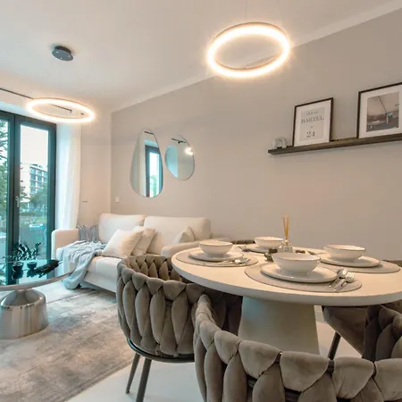 Stuttgart Lux Living - Stilvolles Wohnen Im Zentrum Esterno foto